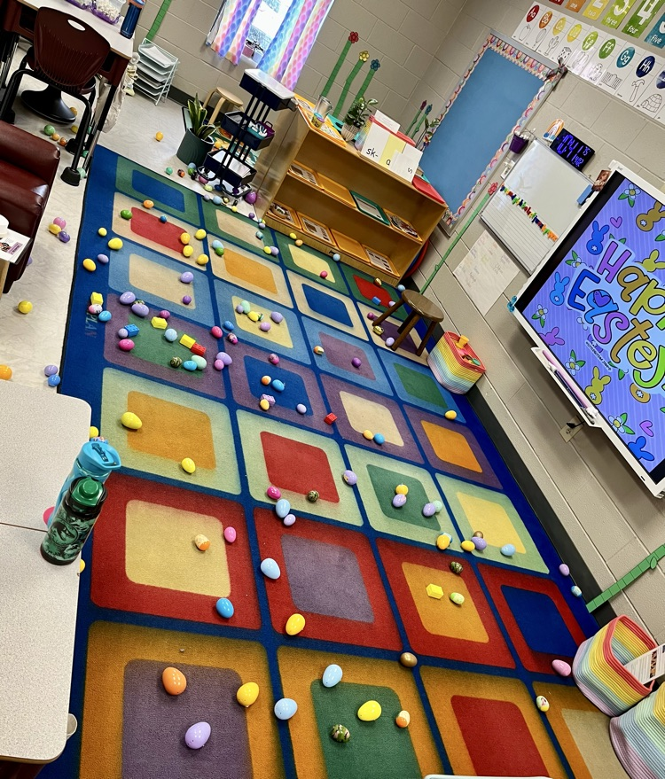 students hunting eggs 