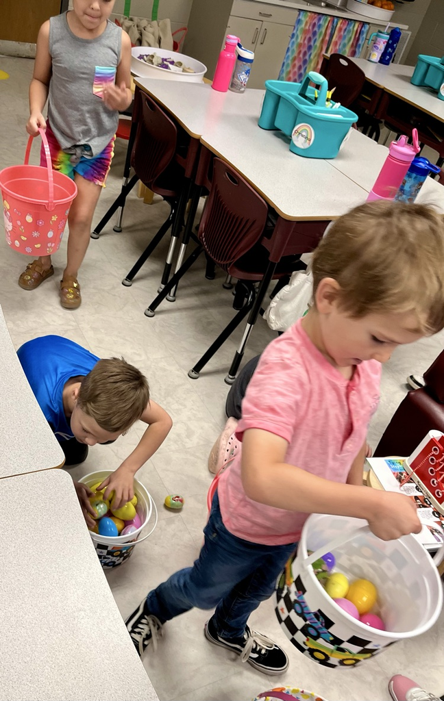 students hunting eggs 
