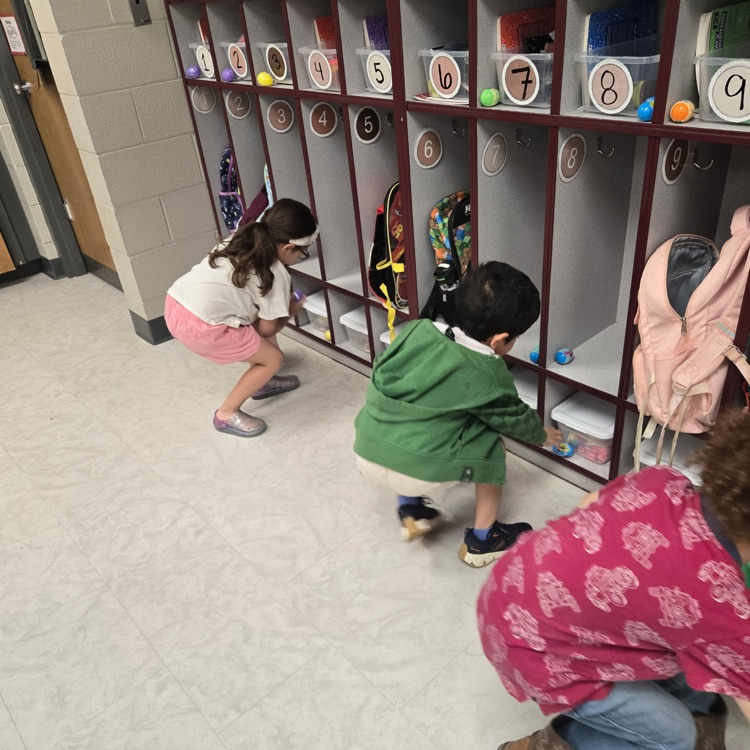 students hunting eggs