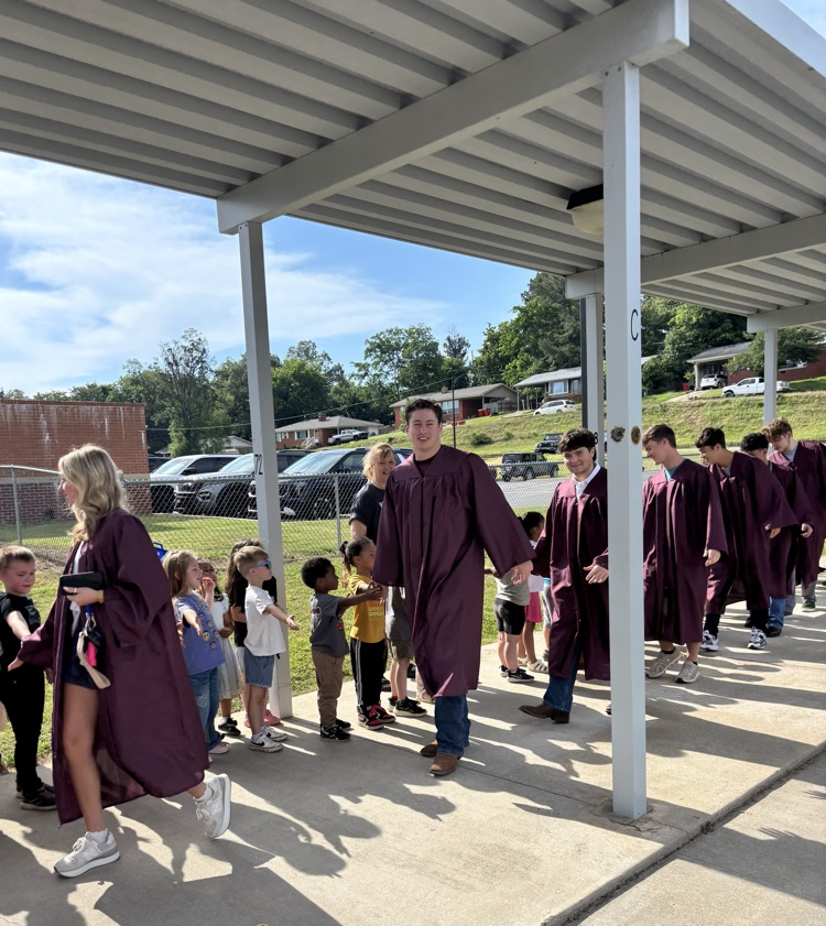 MHS Sr Walk