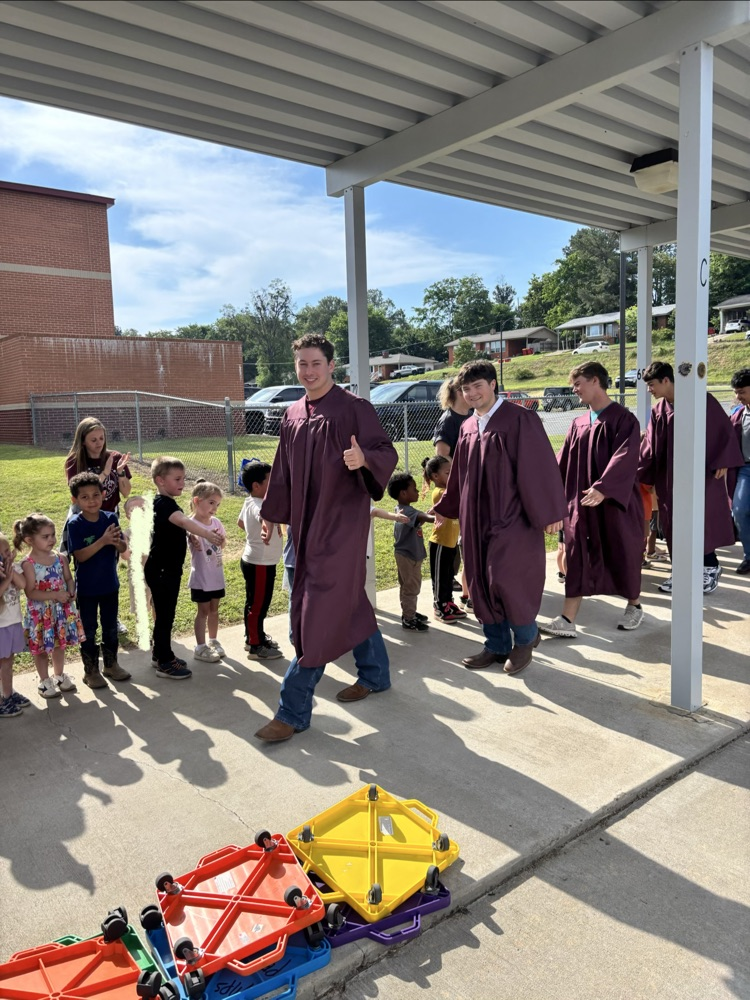 MHS Sr Walk
