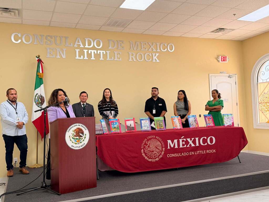 Opening ceremony at Consulmex.