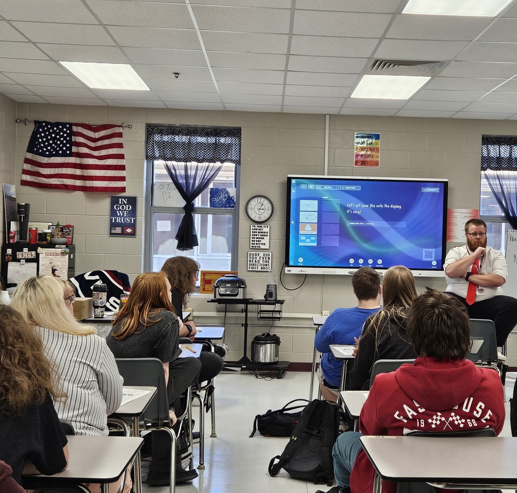 Students learning at SCCSD.