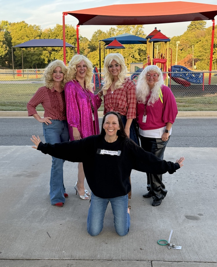 teachers dressed as Dolly 9/25 Day