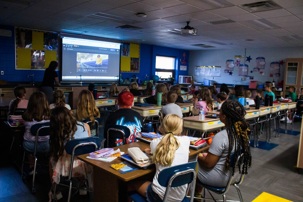Fifth-grade DES students review behavioral expectations.