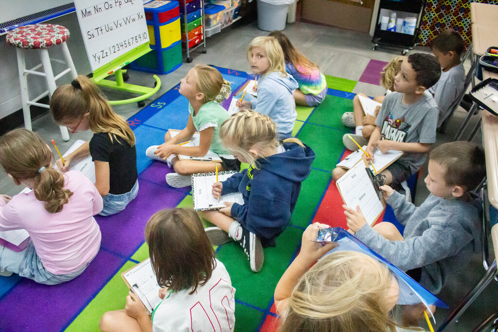 AES students practice phonics with words that end in "dge"