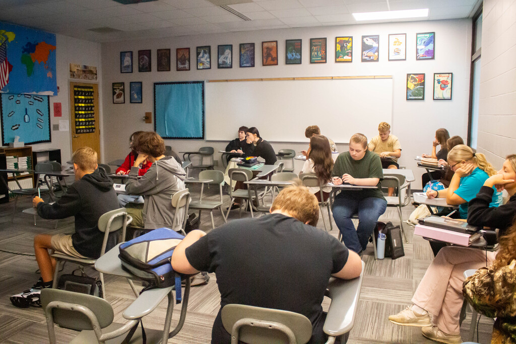 SDHS students studying the economies and cultures of America's colonies.