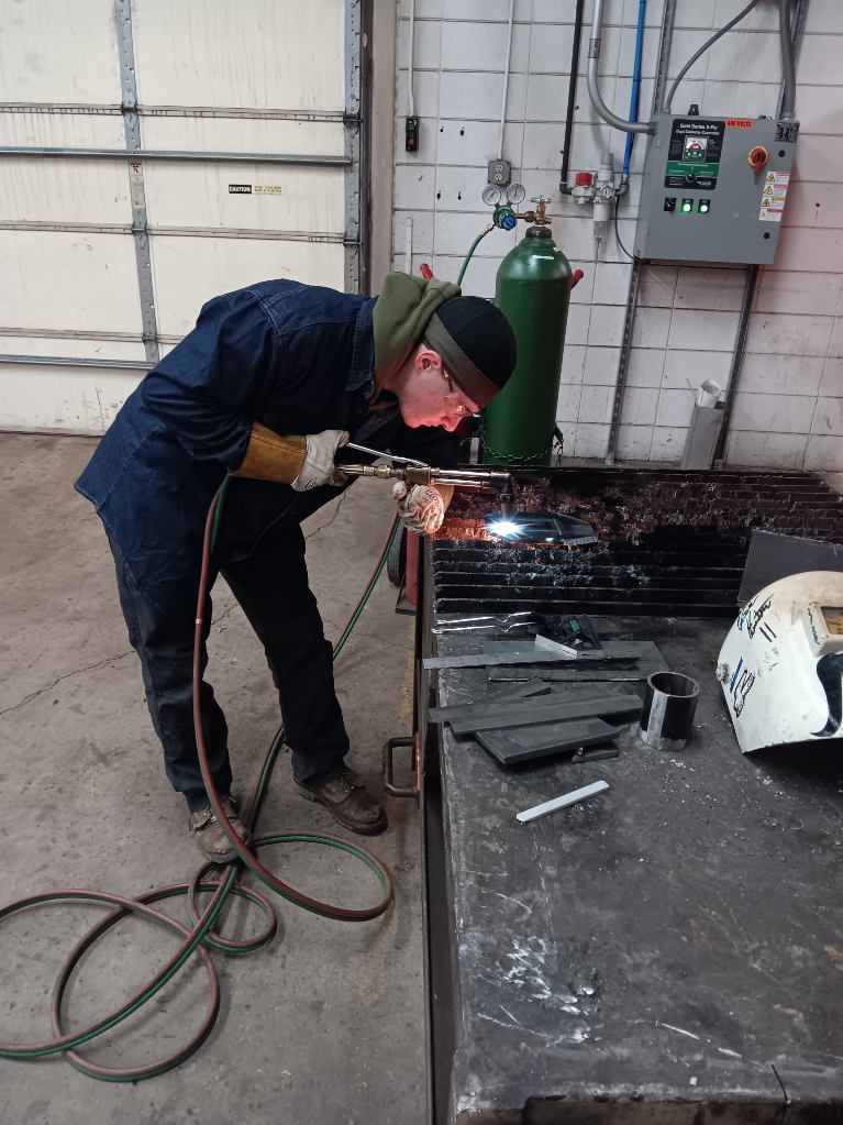 Dustin Hamilton (North Harrison) steadies up to make his final cut on his OFC project