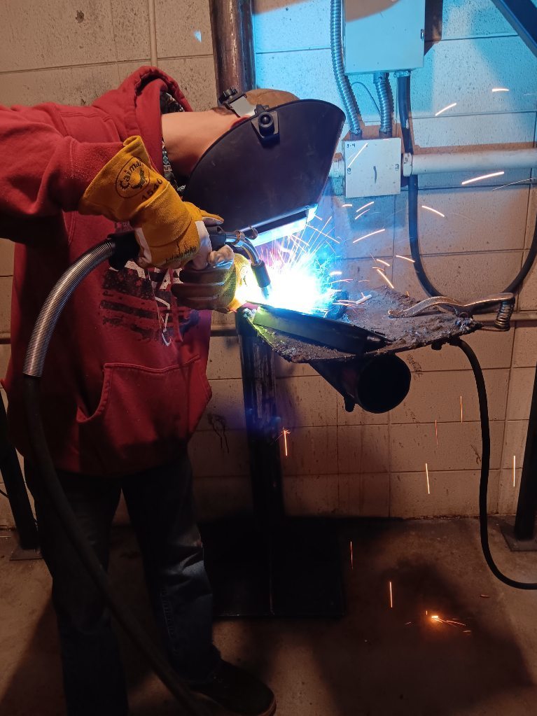 Koltyn Hancok (Gilman City) welds out his lap joint with GMAW