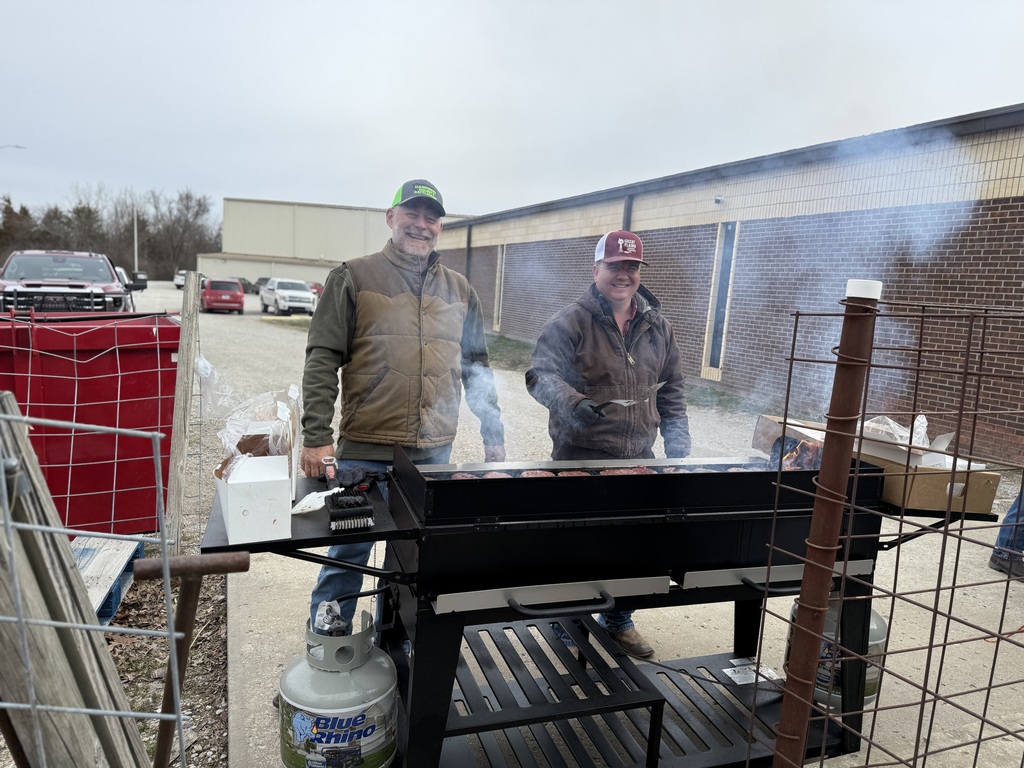 Harrison Co. cattlemens grill burgers for South Harrison today