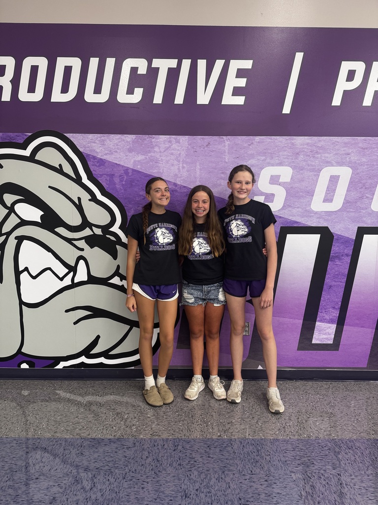 8th graders welcome the newest middle school students with smiles