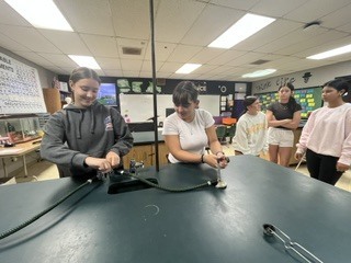 Students are doing a lab mastering the Brunsen Burner
