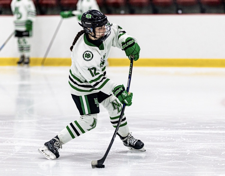 Alayna Lippert Hockey