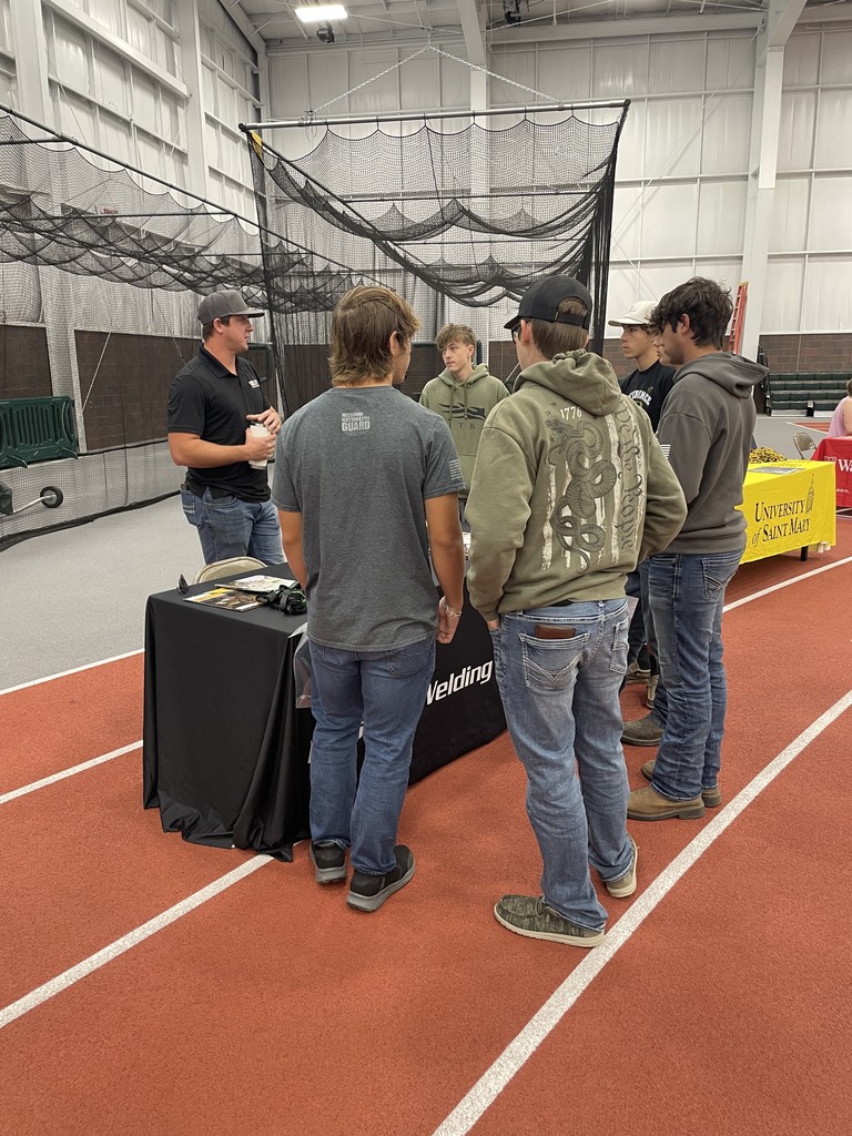 students at NWMSU college fair