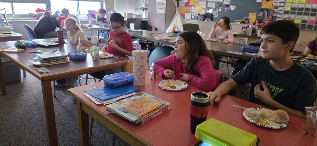 MS Student with meal 1