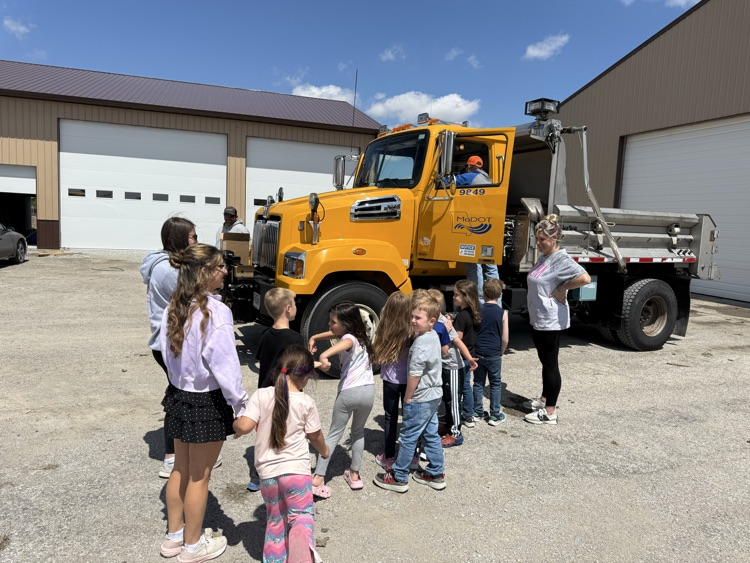 students in front of MODOT truck