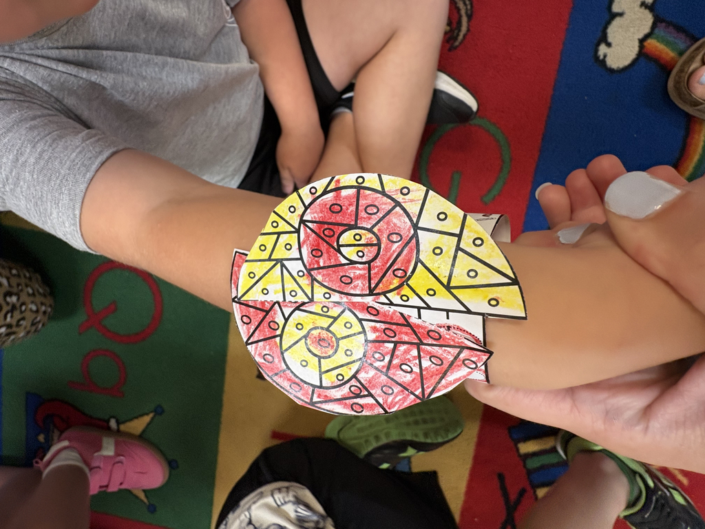 student project with the letter "O"