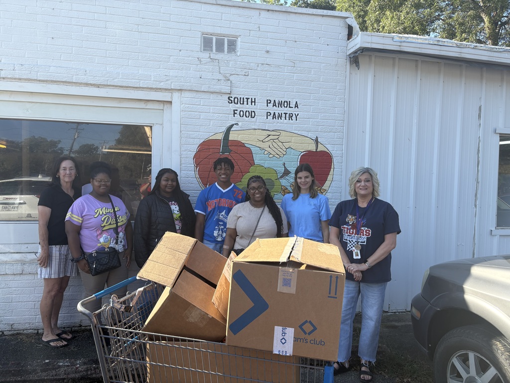 Jr. Civitan delivers food to local food pantry