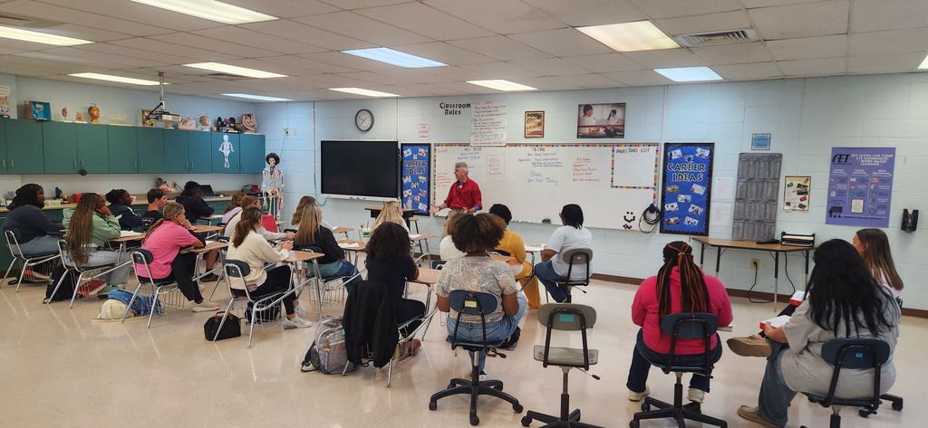  Health Science and Sports Medicine classes had the honor of welcoming Dr. W. Dabbs