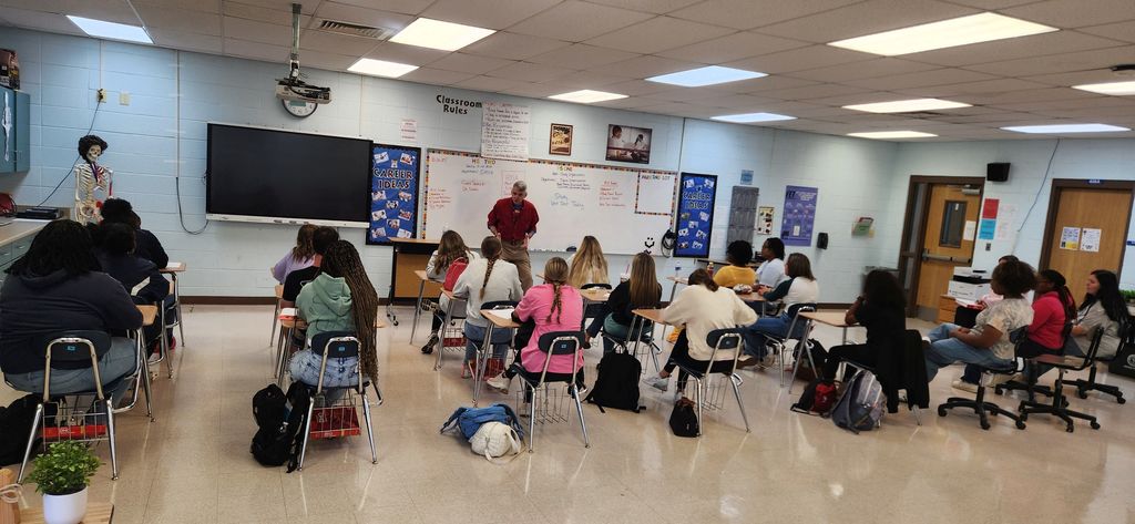  Health Science and Sports Medicine classes had the honor of welcoming Dr. W. Dabbs