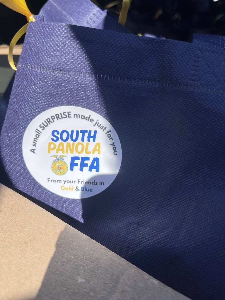Our South Panola FFA Officer Team spent the Monday preparing and delivering thoughtful goodie bags to the residents of Azalea Commons Assisted Living!