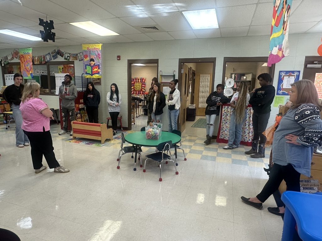 Recently, our Early Childhood Education students had the pleasure of welcoming Mrs. Pat Neal and Mrs. Beth Bell from the Mississippi State Extension Service to classroom! 