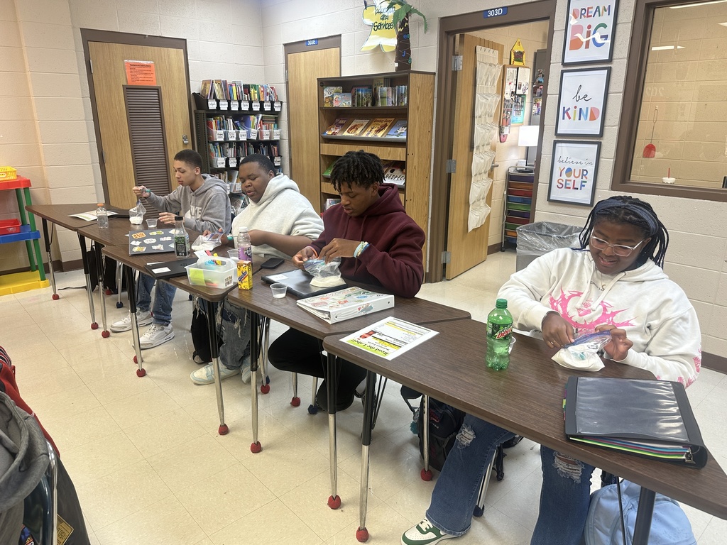 Recently, our Early Childhood Education students had the pleasure of welcoming Mrs. Pat Neal and Mrs. Beth Bell from the Mississippi State Extension Service to classroom! 