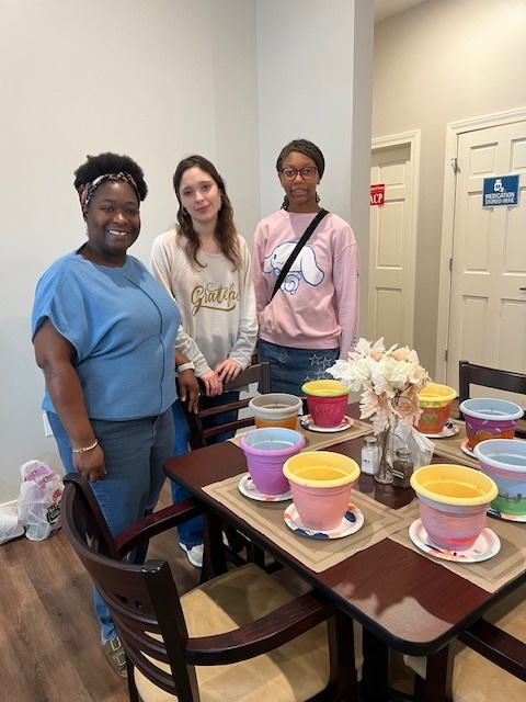 SPHS students volunteered at Beehive Homes of Batesville