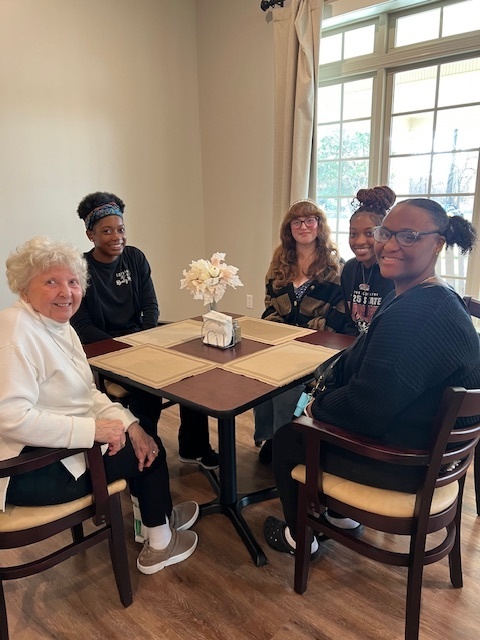 SPHS students volunteered at Beehive Homes of Batesville