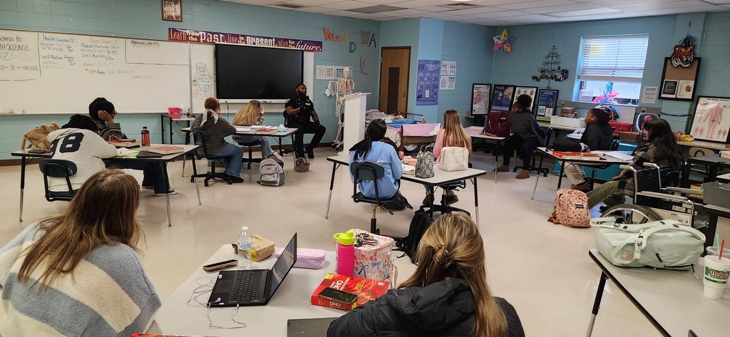 Mrs. Shultice's & Mrs. Sprouse's year 2 SPHS Health Science classes had the honor of hearing from Sergeant Smith