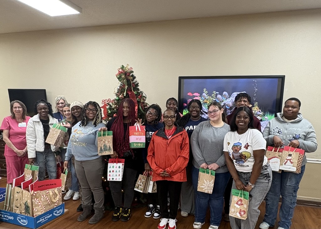 SPHS Junior Civitan delivered Christmas bags to nursing homes in Batesville and Sardis.
