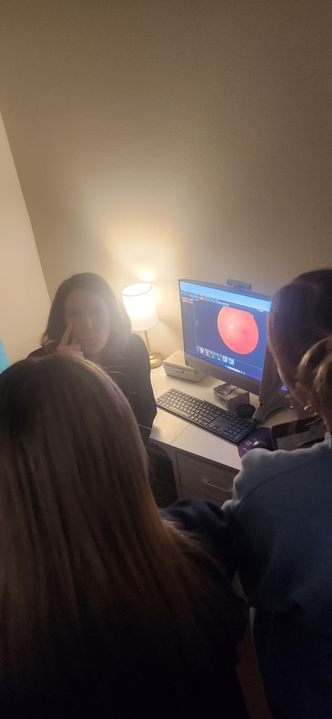 SPHS Healthcare and Clinical Services students had an incredible learning experience visiting Bright Eyes Vision Clinic.