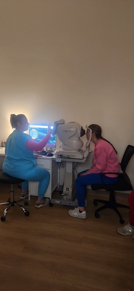 SPHS Healthcare and Clinical Services students had an incredible learning experience visiting Bright Eyes Vision Clinic.