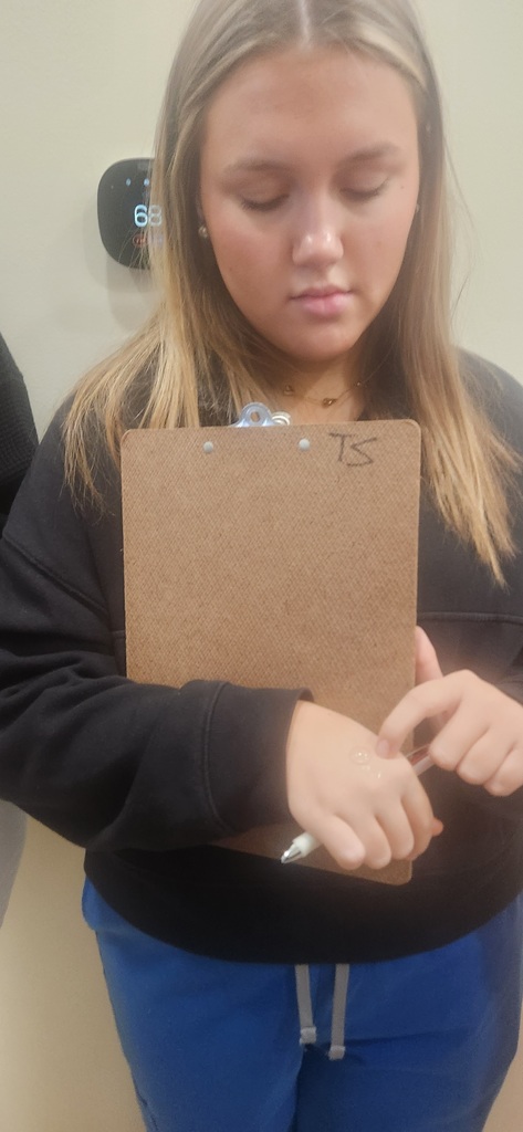 SPHS Healthcare and Clinical Services students had an incredible learning experience visiting Bright Eyes Vision Clinic.