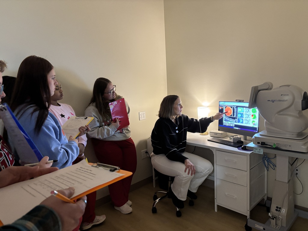 SPHS Healthcare and Clinical Services students had an incredible learning experience visiting Bright Eyes Vision Clinic.