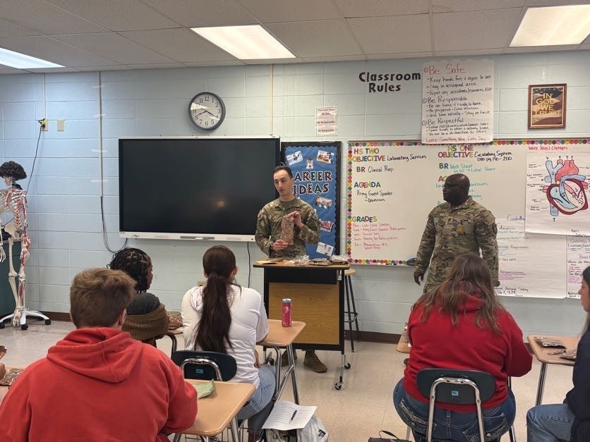 SPHS Health Science and Culinary Arts students had the incredible opportunity to hear from Sgt. Cordaro and Sgt. Henderson about career pathways in the U.S. Army and Army Reserve.