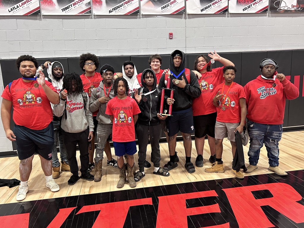 SPHS boys powerlifting team competed at the Regional Championship at Center Hill