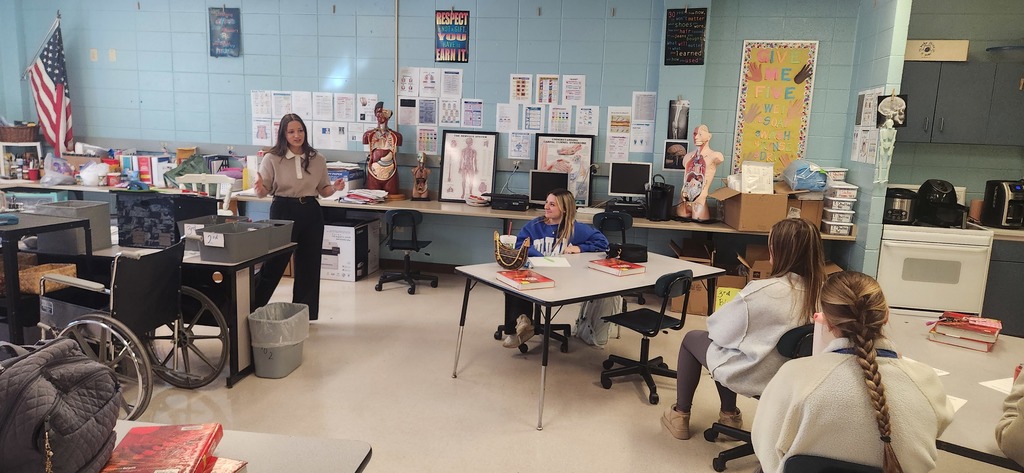 Kaylee Williams, Healthcare Engineer at the G.V. (Sonny) Montgomery Veterans Affairs Medical Center, as a guest speaker for Mrs. Sprouse & Mrs. Shultice’s High School Healthcare and Clinical Services students