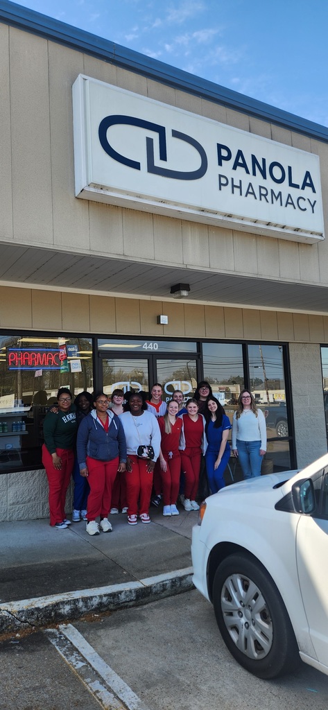 SPHS Health Science and Clinical Services students had an opportunity to visit Panola Pharmacy.