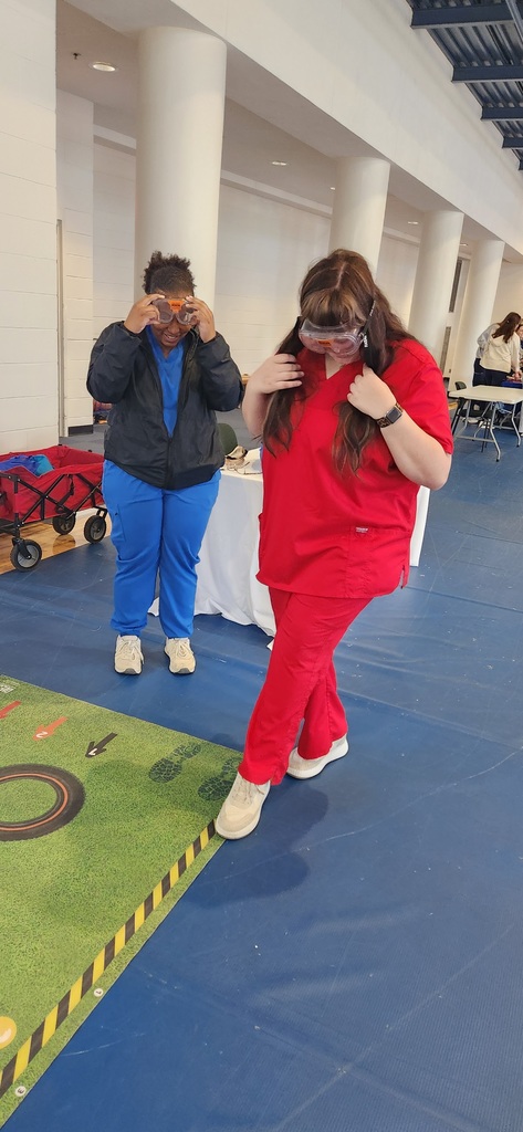 SPHS Healthcare & Clinical Services students from Mrs. Shultice and Mrs. Sprouse’s classes had ahands-on learning experience at UMMC Discovery Day in Jackson, MS