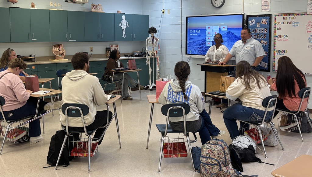 SPHS Health Science students had the  opportunity to hear from guest speakers J. Faulkner, DON, and T. Jones, NP, from the Tallahatchie County Correctional Facility