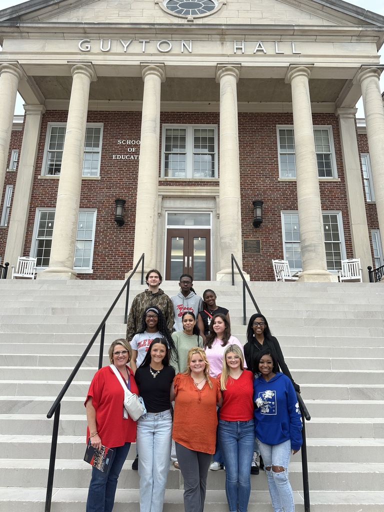 Mrs. Yolanda Lee and the Educator Preparation II students, along with Mrs. Christy Burnett and the Early Childhood II students, recently had the opportunity to tour the  Willie Price Lab School, the early learning facility at Ole Miss, as well as the Elementary Education and Early Childhood departments.