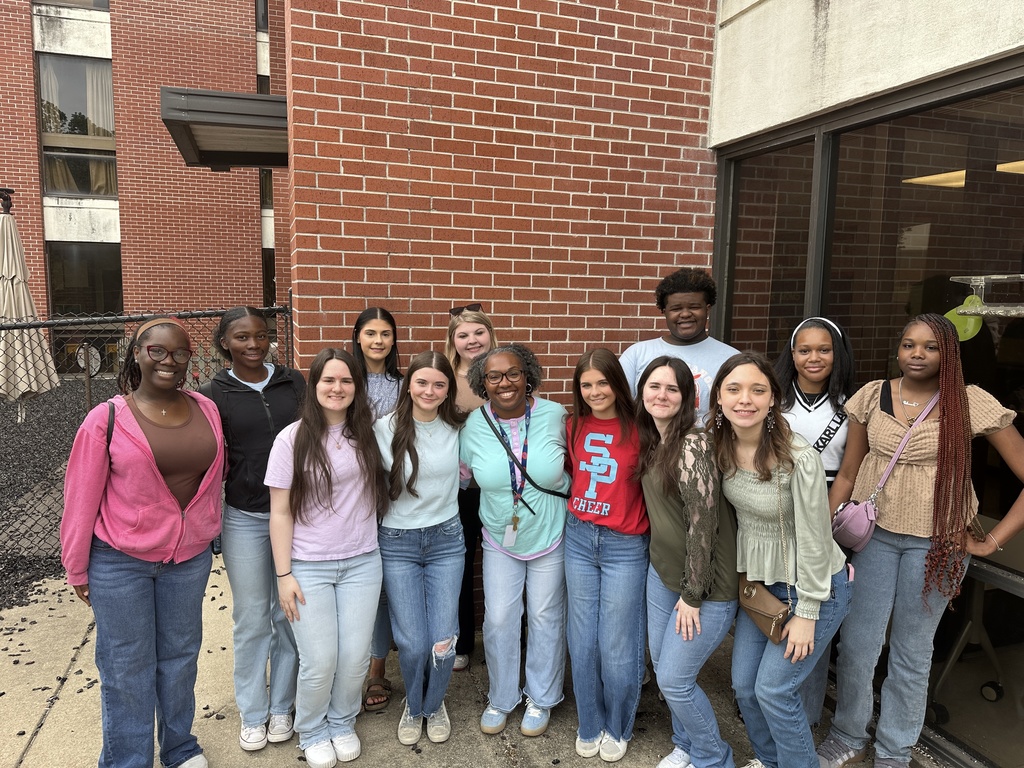Mrs. Yolanda Lee and the Educator Preparation II students, along with Mrs. Christy Burnett and the Early Childhood II students, recently had the opportunity to tour the  Willie Price Lab School, the early learning facility at Ole Miss, as well as the Elementary Education and Early Childhood departments.