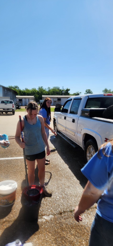 Thank you to our amazing community for showing up and supporting our HOSA Car Wash.