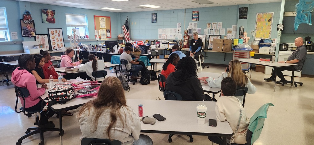 Our SPHS Healthcare & Clinical Services students had the opportunity to hear from Dr. William Dabbs.