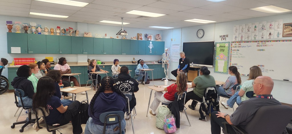 Our SPHS Healthcare & Clinical Services students had the opportunity to hear from Dr. William Dabbs.