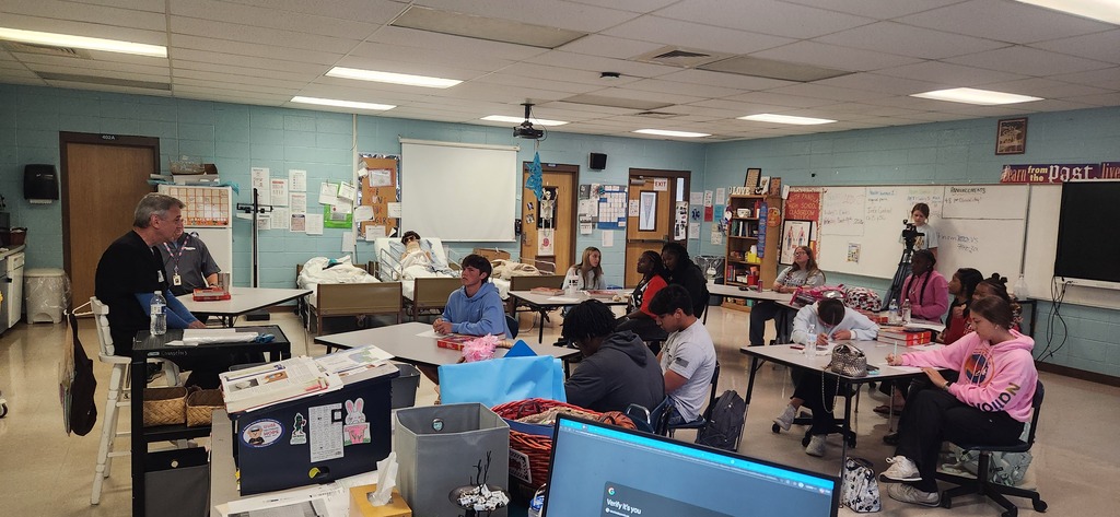 Our SPHS Healthcare & Clinical Services students had the opportunity to hear from Dr. William Dabbs.