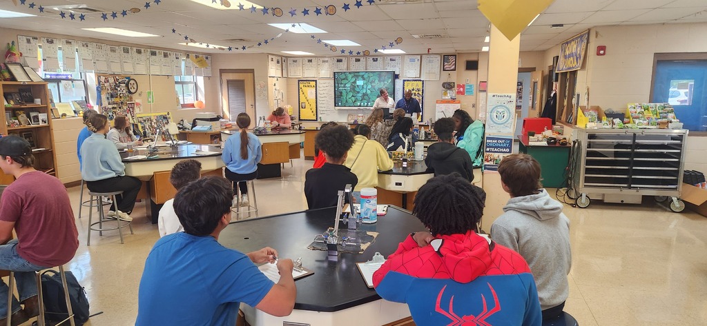 SPHS Health Science and Agricultural students had the opportunity to learn from a Farm Bureau Safety Specialist