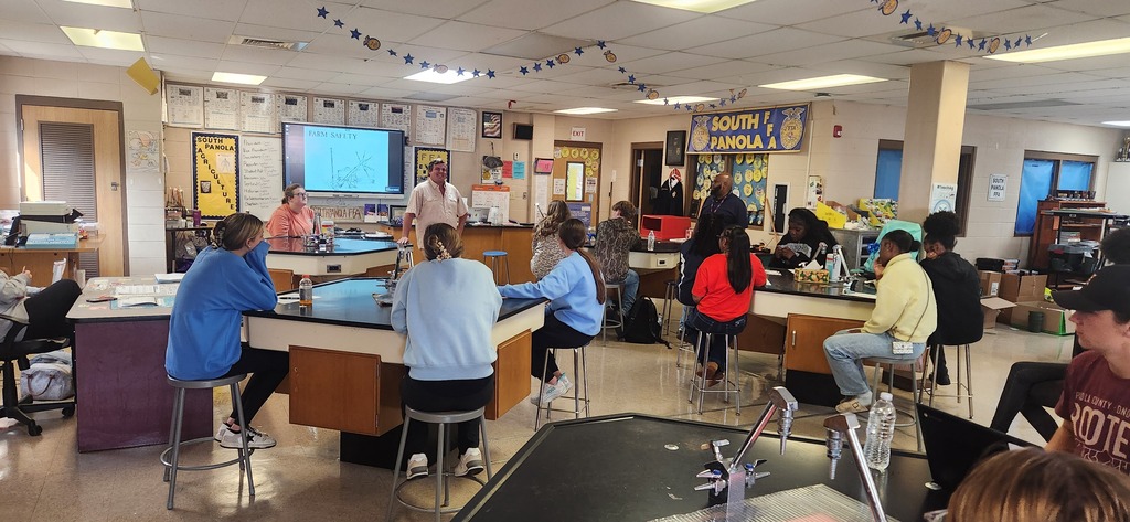 SPHS Health Science and Agricultural students had the opportunity to learn from a Farm Bureau Safety Specialist