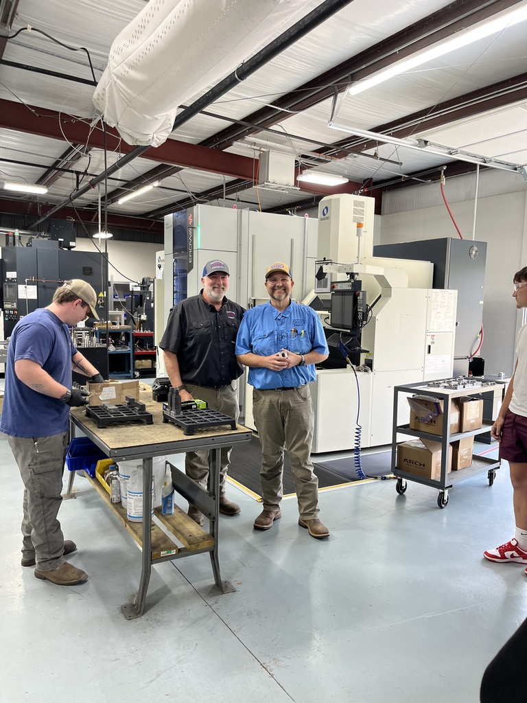 Advanced Manufacturing 2nd Year students toured Batesville Tool & Design